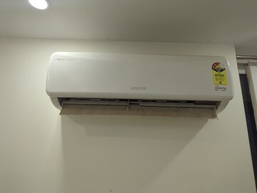 Furnished Amenities in 3 BHK Builder Floor at Ardee Mall, Sector 52 – for Rent