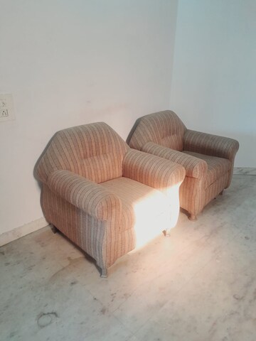 Living Room in 2 BHK Builder Floor at Indirapuram Shakti Khand 1 – for Rent