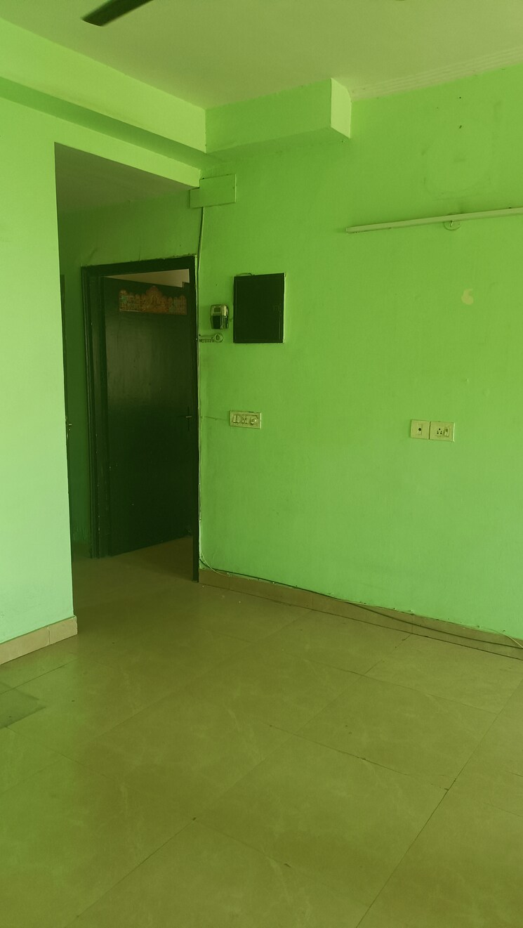 Master Bedroom, gardenia-gateway 3 Bedroom 1700 Sq.Ft. Apartment In Sector 75 Noida 8479641