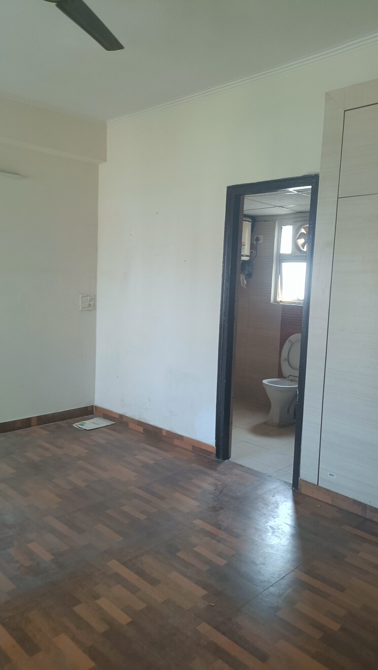 Master Bedroom, gardenia-gateway 3 Bedroom 1700 Sq.Ft. Apartment In Sector 75 Noida 8479641