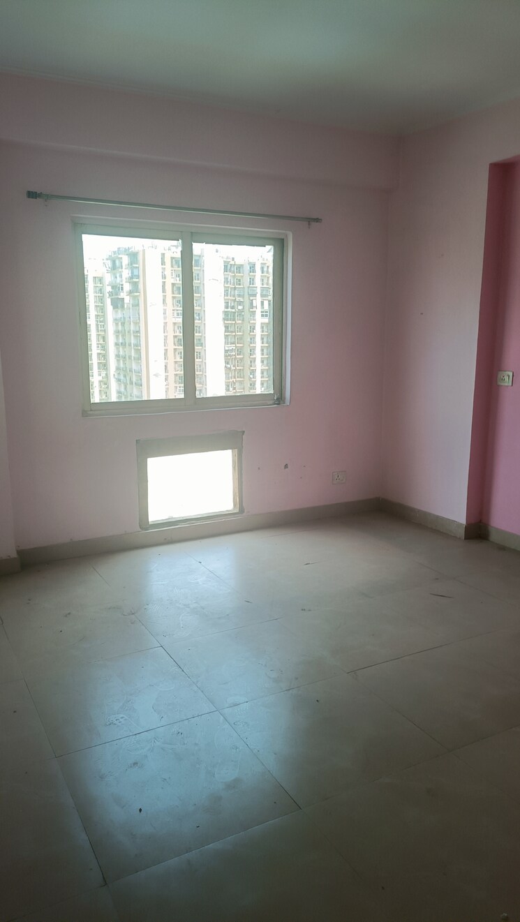 Master Bedroom, gardenia-gateway 3 Bedroom 1700 Sq.Ft. Apartment In Sector 75 Noida 8479641