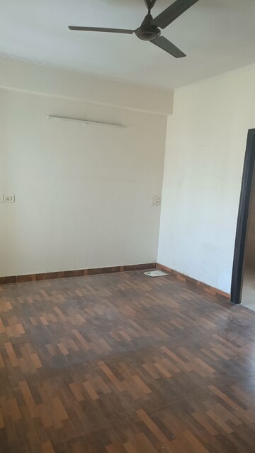 Master Bedroom in 3 BHK Apartment at Gardenia Gateway, Sector 75 – for Rent