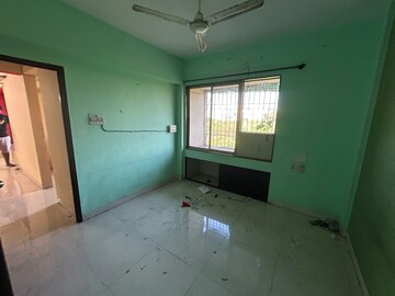 Room in 1 BHK Apartment at Swastik Residency 1, Kavesar – for Rent