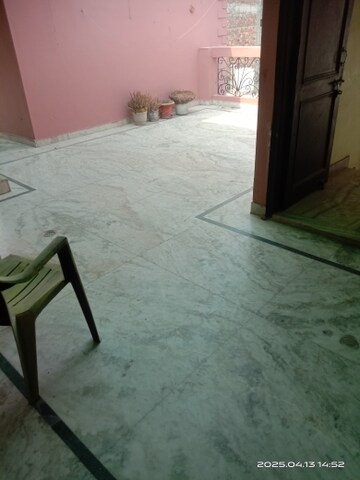 Gym in 1 BHK Builder Floor at Satyam Plaza, Sector 15 – for Rent