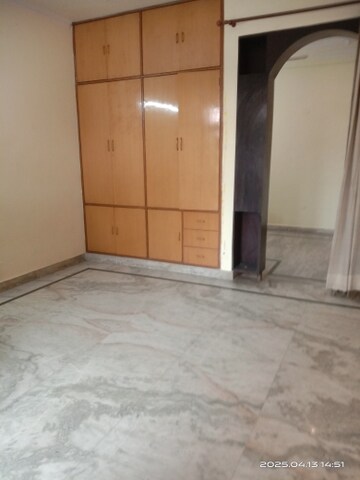 Master Bedroom in 1 BHK Builder Floor at Satyam Plaza, Sector 15 – for Rent