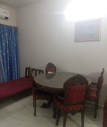 Master Bedroom in 1 BHK Villa at Aliganj – for Rent