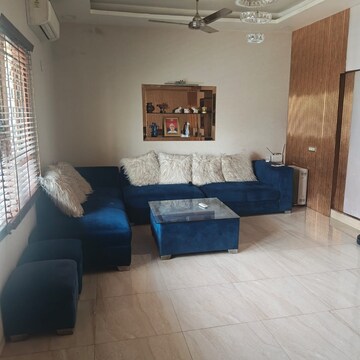 3 BHK Builder Floor For Rent in South Extension I