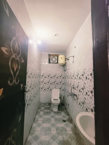 Bathroom in 2 BHK Builder Floor at Dwarka Mor – for Rent