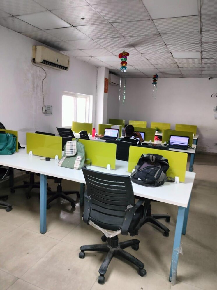 undefined, sector 2 Commercial Office Space in IT/SEZ 1200 Sq.Ft. In Sector 2 Noida 8479740