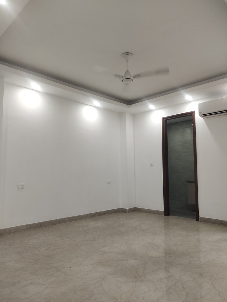 Floor Plan, kalkaji 3 Bedroom 1800 Sq.Ft. Builder Floor In Kalkaji Delhi 8479742