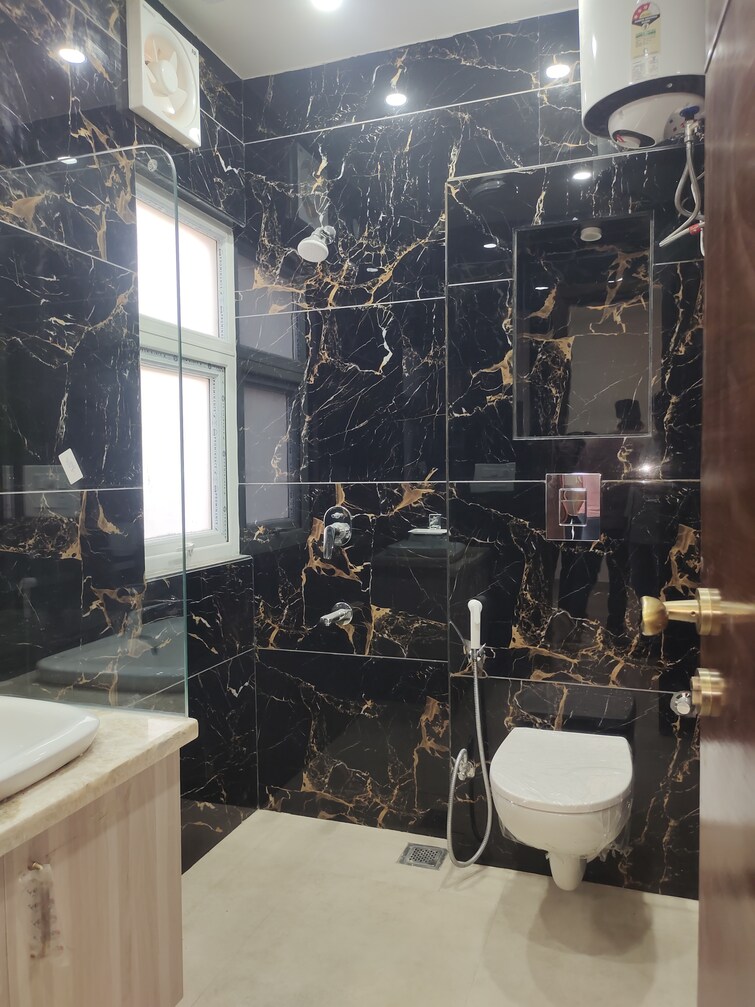 Cover Image, chittaranjan park 3 Bedroom 1650 Sq.Ft. Builder Floor In Chittaranjan Park Delhi 8479745