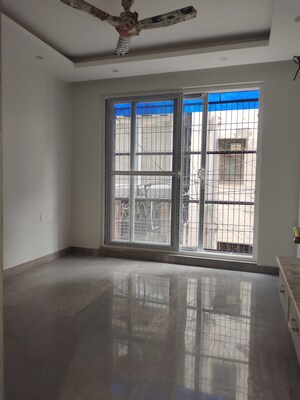 Master Bedroom in 3 BHK Builder Floor at Chittaranjan Park – for Sale