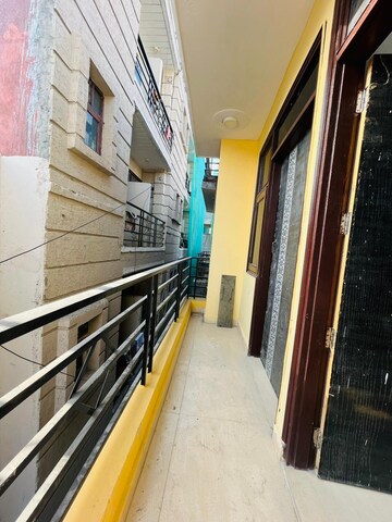 1 BHK Builder Floor – Map Location View at Paryavaran Complex - for Rent