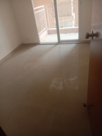 Master Bedroom in 3 BHK Apartment at Mahagun Mywoods, Sector 16c Greater Noida – for Rent