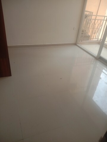 Master Bedroom in 3 BHK Apartment at Mahagun Mywoods, Sector 16c Greater Noida – for Rent