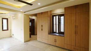 6+ BHK Independent House For Sale in Sector 11