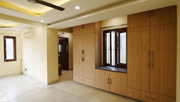 6+ BHK Independent House For Sale in Sector 11