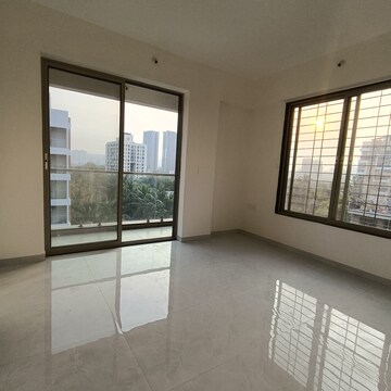 Room in 2 BHK Apartment at Mahindra Centralis Tower 1, Pimpri – for Rent