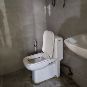 Bathroom in 2 BHK Apartment at Suncity Avenue 102, Sector 102 – for Rent