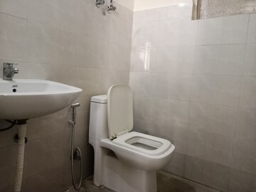 Bathroom in 2 BHK Apartment at Suncity Avenue 102, Sector 102 – for Rent