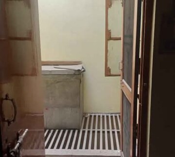  2 BHK Villa at Aliganj – for Rent