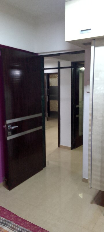 Room in 2 BHK Apartment at Paranjape Schemes Royal Court, Andheri East – for Rent