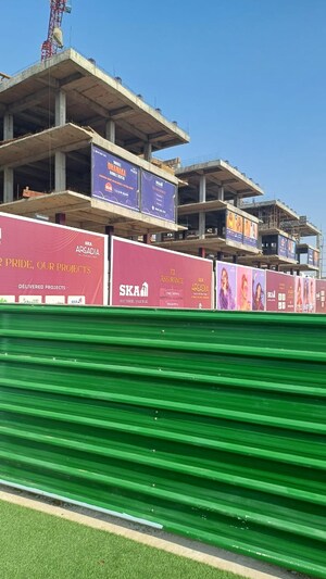  Shop – Exterior View View at SKA Arcadia, Wave City - for Sale