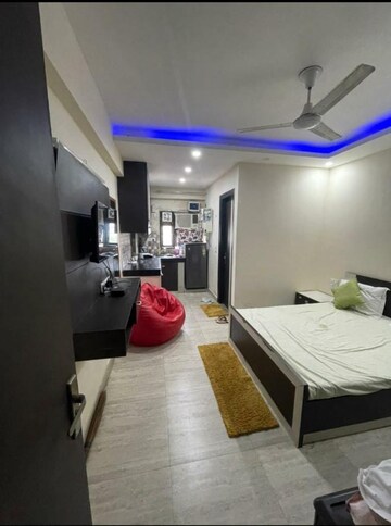 Room in 1 RK Apartment at Vatika City, Sector 49 – for Rent
