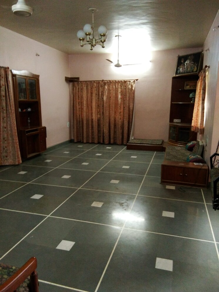 Room, karve nagar 1 Bedroom 500 Sq.Ft. Villa In Karve Nagar Pune 8480328