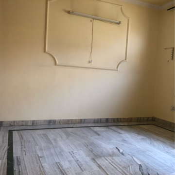 Bathroom in 2.5 BHK Villa at Sector 23 – for Rent