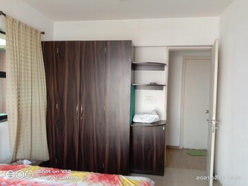 Bedroom in 3 BHK Apartment at Mahindra Splendour, Bhandup West – for Rent