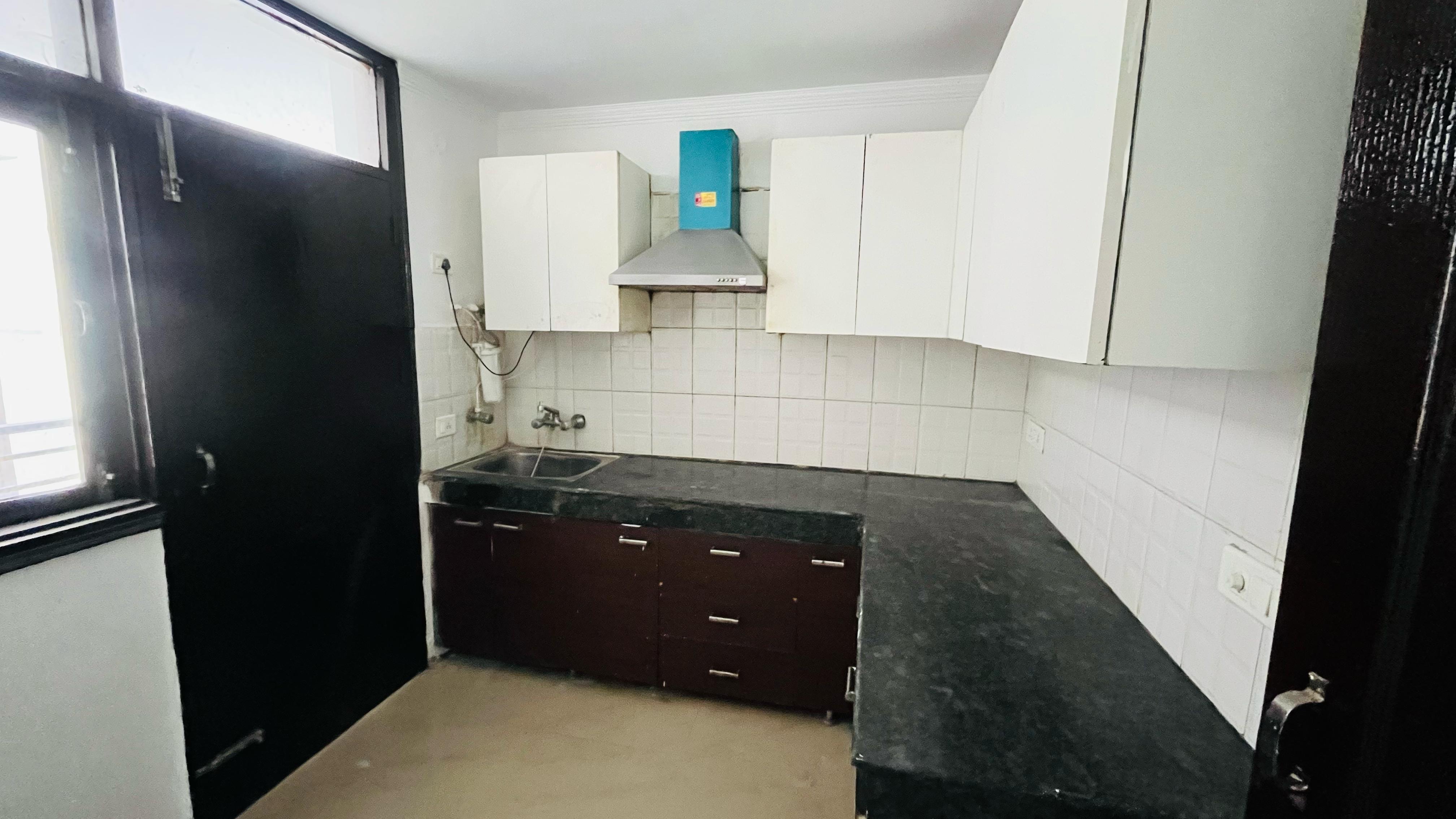 3 BHK + Pooja Room Apartment For Rent in Maya Garden City