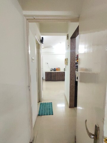 Furnished Amenities in 1 BHK Apartment at Suncity Complex, Powai – for Rent