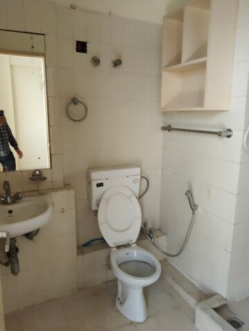 Bathroom in 3 BHK Apartment at DLF The Wellington Estate, Dlf Phase V – for Rent