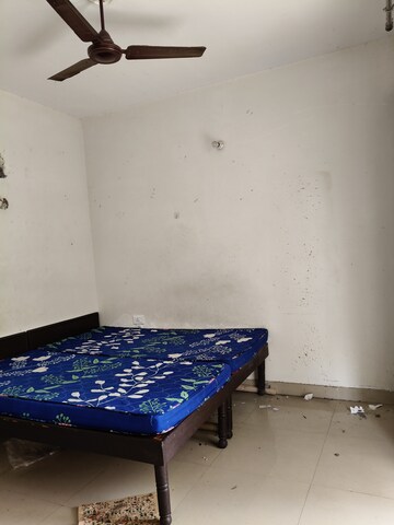 Bedroom in 2 BHK Apartment at Suncity Avenue 102, Sector 102 – for Rent