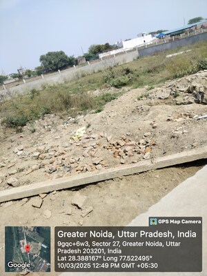  Plot – Garden View at Sector 27 Yamuna Expressway - for Sale