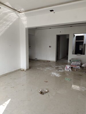 Master Bedroom in 4 BHK Independent House at Aliganj – for Sale