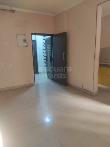 Room in 2 BHK Apartment at Sector 1 Greater Noida – for Rent
