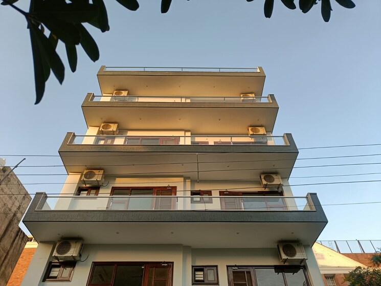 Exterior View, sector 57 3 Bedroom 263 Sq.Yd. Apartment In Sector 57 Gurgaon 8480573