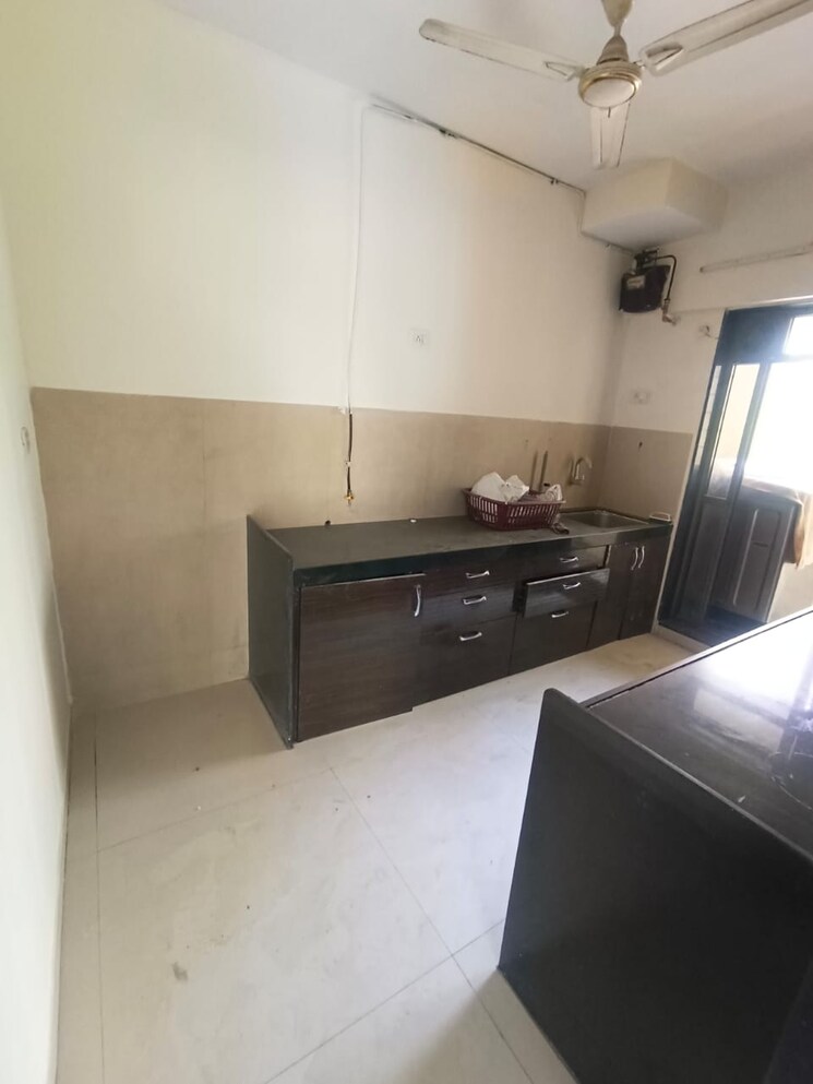 Kitchen, dhokali 3 Bedroom 1500 Sq.Ft. Apartment In Dhokali Thane 8480586