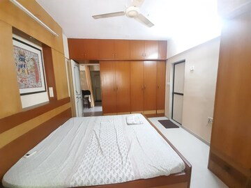 Bedroom in 2 BHK Apartment at Riddhi Garden, Malad East – for Rent