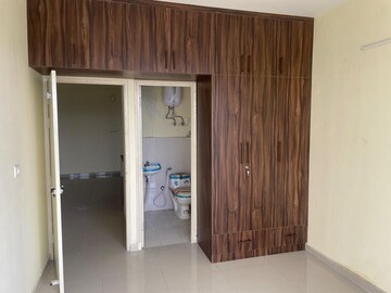2 BHK Apartment For Rent in Pyramid Heights, Sector 85