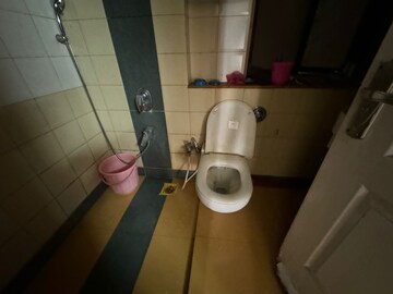 Bathroom in 2 BHK Apartment at Swapnalok Towers, Malad East – for Rent