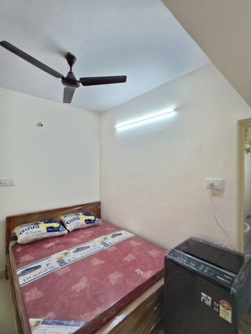 Room in 1 BHK Apartment at Thippasandra – for Rent