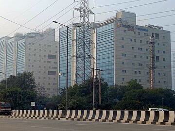  1 RK Apartment at Spaze Privy, Sector 72 – for Rent