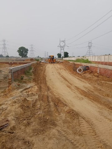  Plot – Garden View at Yashvi Golden Gate Residency, Farukh Nagar Sector 3 - for Sale