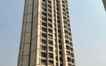 2.5 BHK Apartment For Rent in Runwal Pearl, Manpada