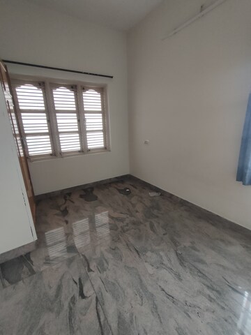 Room in 1 BHK Builder Floor at Hsr Layout – for Rent