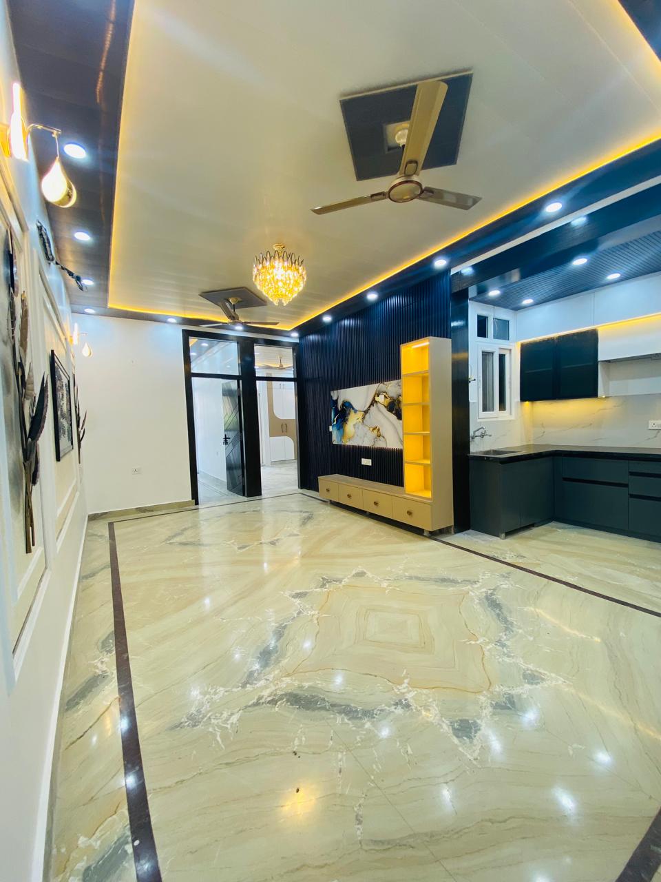 4 BHK + Pooja Room,Extra Room Builder Floor For Sale in A and M Shakti Plaza