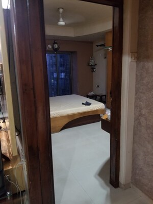 Bathroom in 4 BHK Apartment at Krishna Kunj Apartment Juhu, Juhu – for Sale